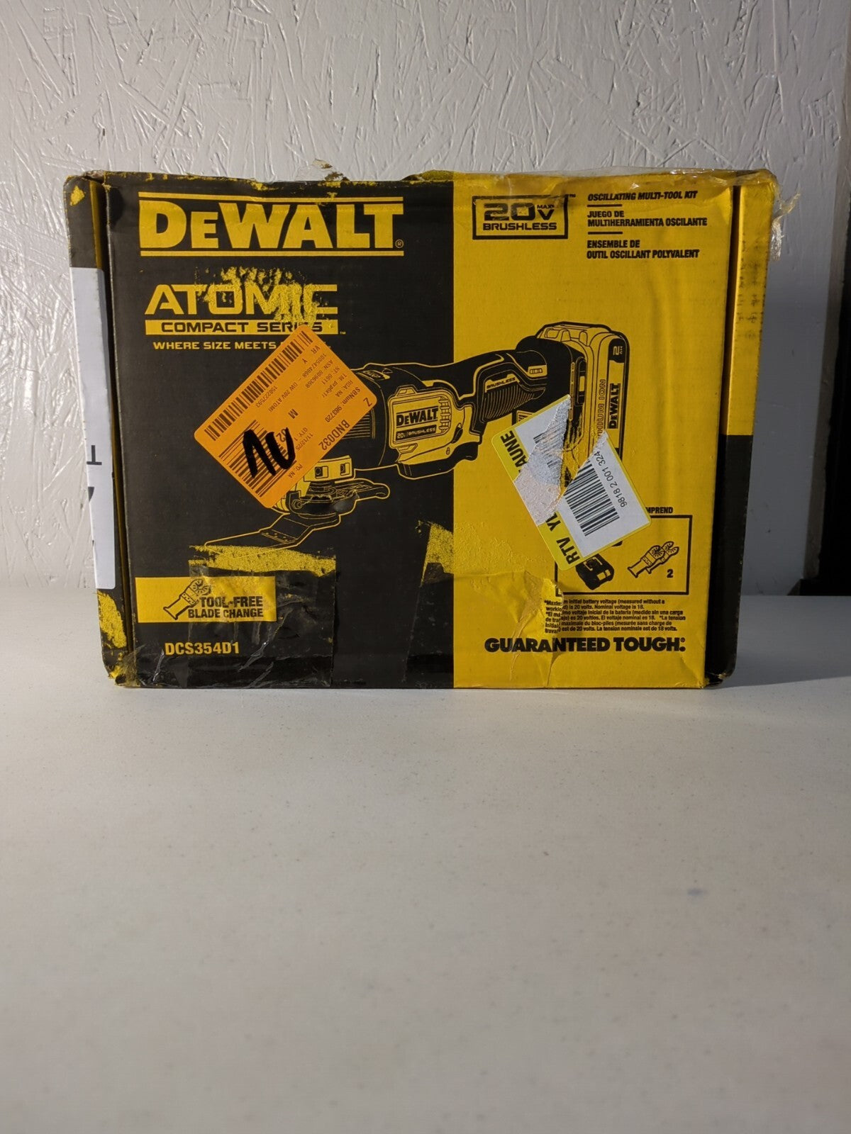 DEWALT DCS354D1 20V Cordless Keyless Oscillating tool kit Yellow
