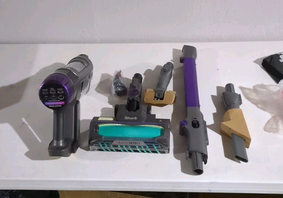 Shark Power Detect Cordless Stick Vacuum - Dark Gray - IP1251 - New
